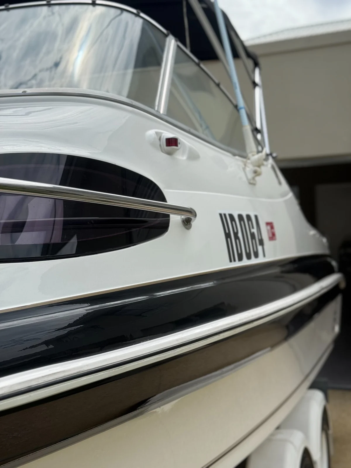 After hull polish Perth WA — mirror gloss finish restored