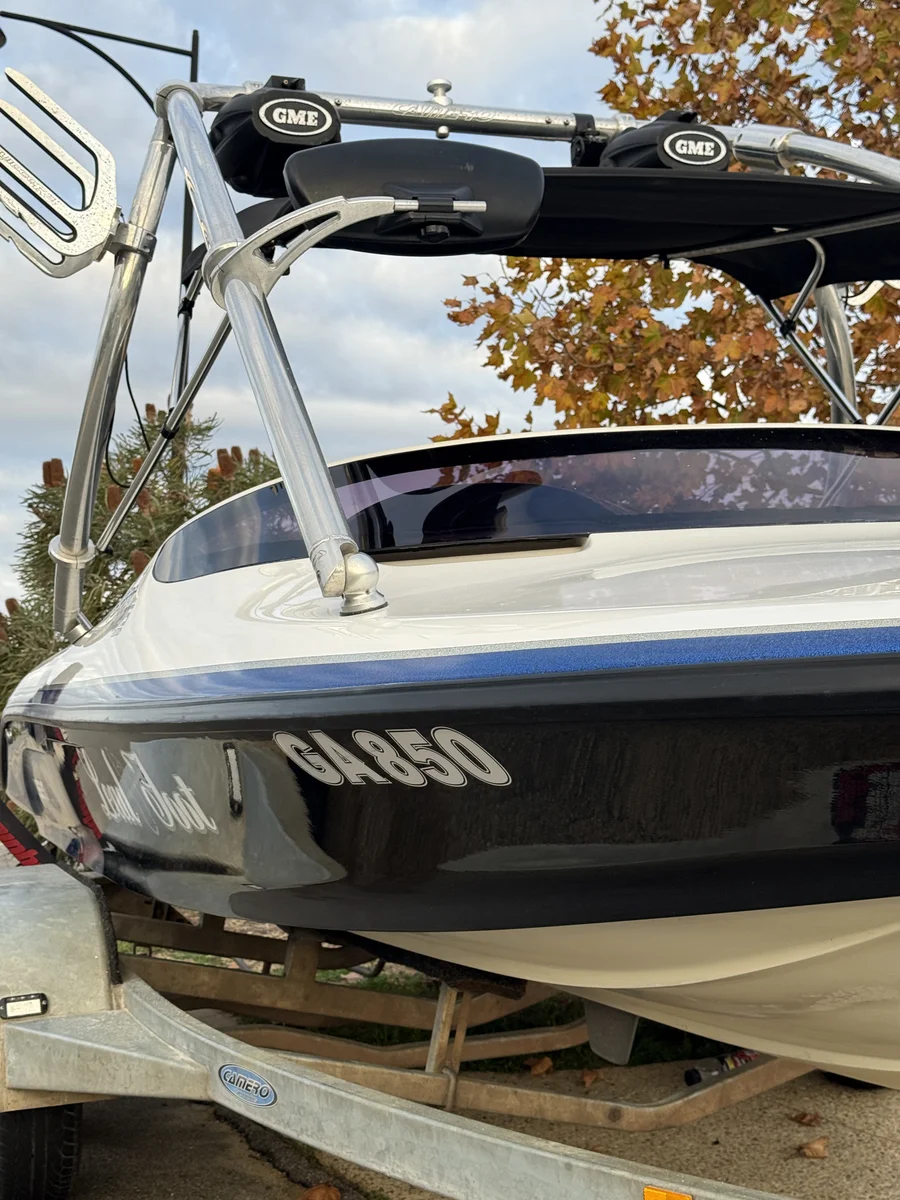 After oxidation removal Perth — black gelcoat restored to mirror gloss